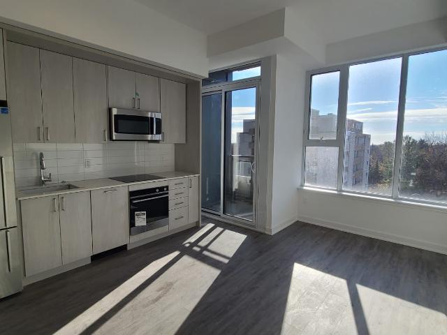 Toronto Unfurnished Condo for Rent Exceptional 1 Bedroom + Den Suite in Mount Pleasant and Eglinton