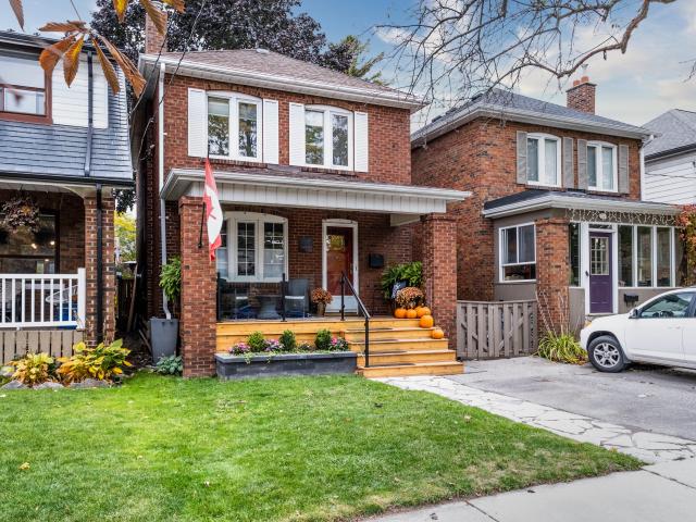 Toronto Unfurnished House for Rent 3 Bed + Den 2 Bath Detached Home in Etobicoke