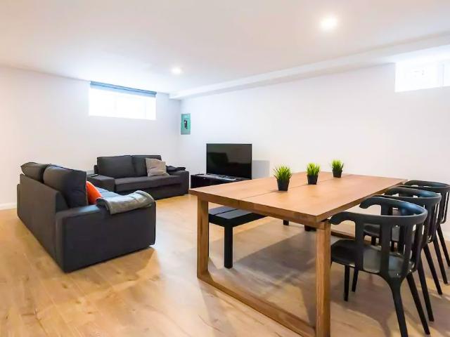 Toronto 3 Bed 2 Bath Amazing Furnished House for Rent Entire Floor in Old Toronto