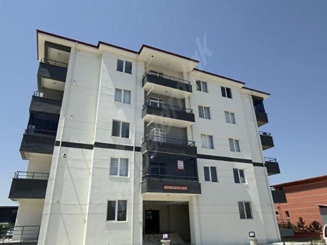 TOROS MAHALLESİ DİŞ HASTANESİ KARŞISI SATILIK EŞYALI 1+1 DAİRE