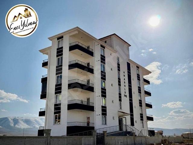 TOROS MAHALLESİNDE KİRALIK EŞYALI 1+1 GENİŞ SIFIR DAİRE