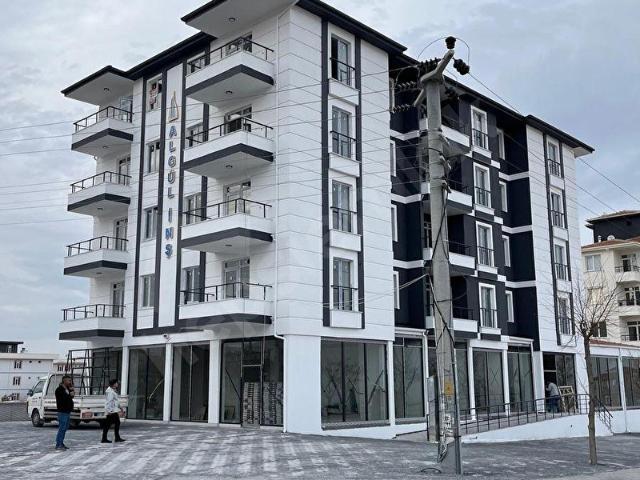 TOROS MAHALLESİ ÜNİVERSİTE BÖLGESİNDE SATILIK EŞYALI 1+1 DAİRE