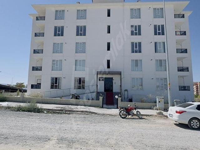 TOROS MAHALLESİ ÜNİVERSİTE YAKINI EŞYALI 1+1 DAİRE