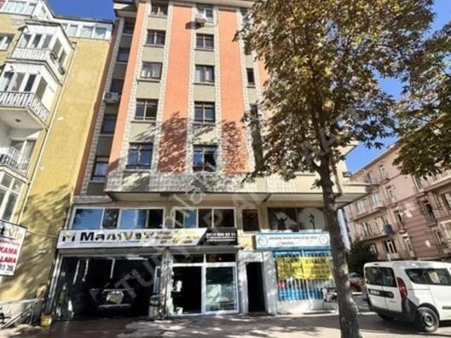 Toros Sokakta Kiralık 1+1 Daire 42m² Net Ofis Kullanımına Uygun