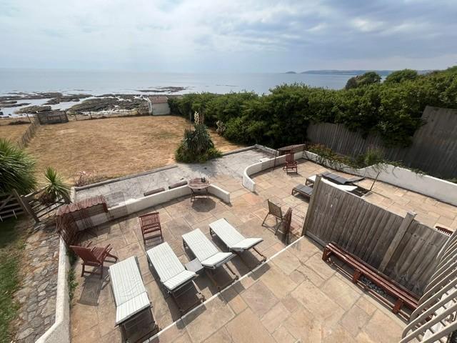 Torpoint, PL11 1 bed in a house share to rent £750 pcm £173 pw