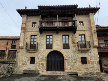 TORRE MEDIEVAL EN MERODIO ASTURIAS