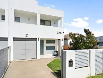 Torrence Title Luxury North Aspect 4 Large Bedrooms Plus Family room With Huge Barbeque Entertainment Areas