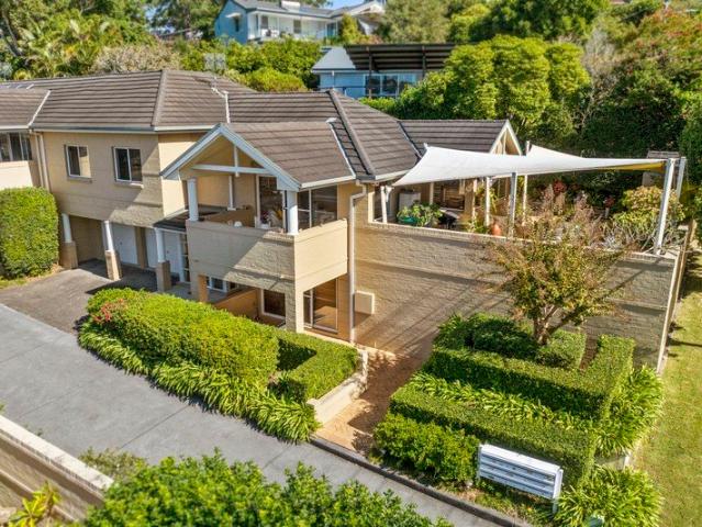 Torrens Title Townhouse in a Coastal Enclave of Avoca Beach