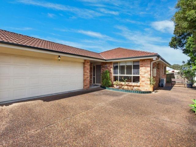 Torrens Title Ultra Spacious Single Level Downsize Without Compromise
