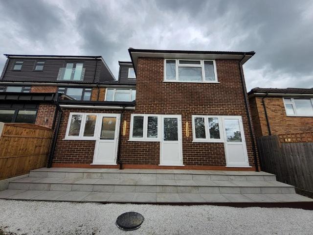 Torrington Drive, Potters Bar EN6 Studio to rent £1,150 pcm £265 pw