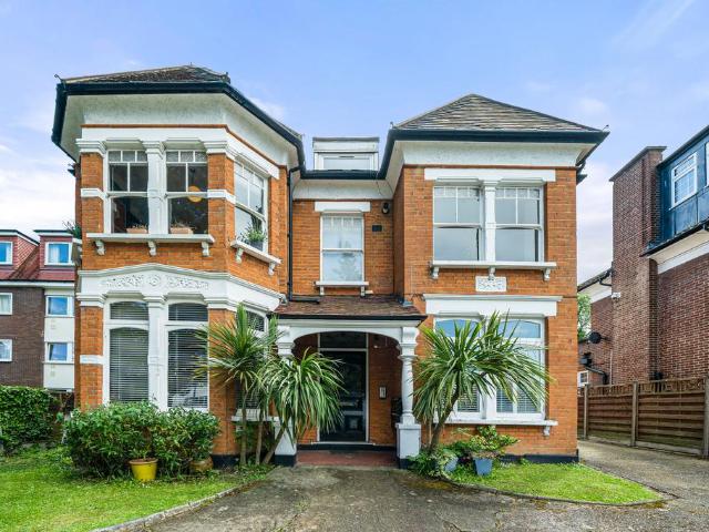 Torrington Park, LONDON 2 bed apartment to rent £1,750 pcm £404 pw