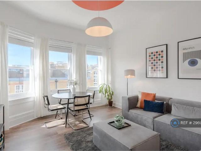 Torrington Place, London, WC1E 2 bed flat to rent £4,600 pcm £1,062 pw