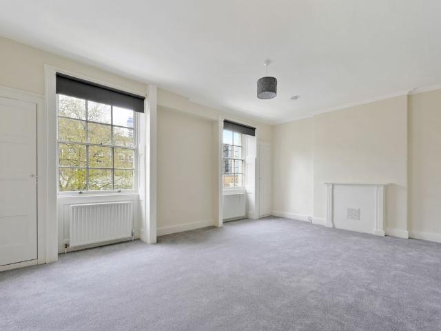Torrington Square, Bloomsbury WC1E, 3 bed flat to rent, £4,117 pcm | PrimeLocation