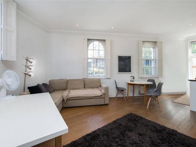 Torriano Avenue, London, NW5 1 bed flat to rent £2,750 pcm £635 pw
