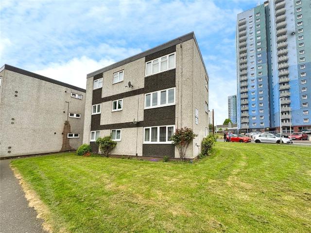 Torridge Drive, Wolverhampton, West Midlands WV11, 2 bed flat to rent, £875 pcm | PrimeLocation