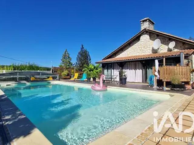 Torsac 16410 Achat / Vente maison 9 pièces t9 piscine terrasse