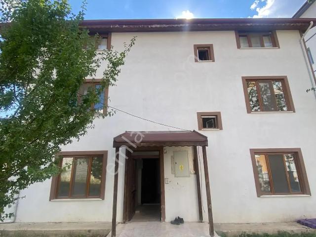Tosya Yolu'nda Bahçeli Müstakil Kiralık Ev