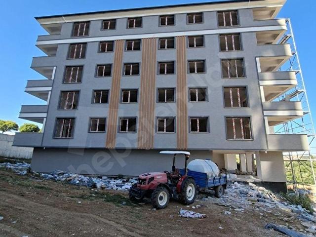 TOSYA YOLUNDA 2+1 SATILIK DAİRE
