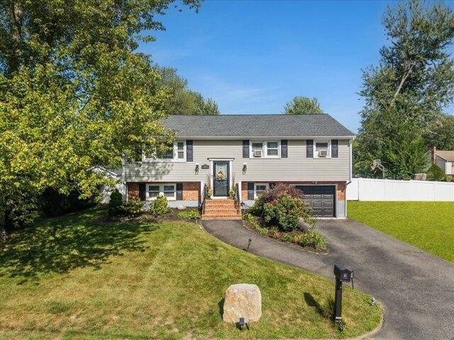 Tosca Dr, Brockton, Home For Sale