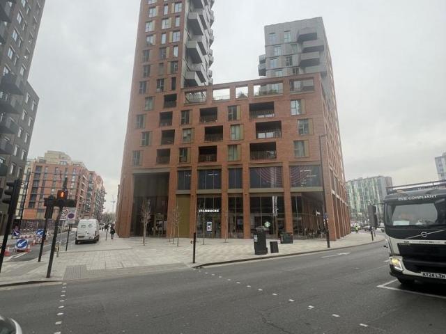 Tottenham, London, N17 2 bed terraced house to rent £2,450 pcm £565 pw