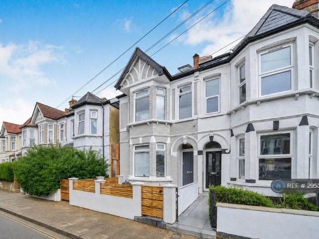Totterdown Street, London, SW17 6 bed end of terrace house to rent £5,850 pcm £1,350 pw
