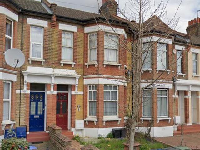 Totteridge Road, Enfield 3 bed terraced house to rent £2,850 pcm £658 pw