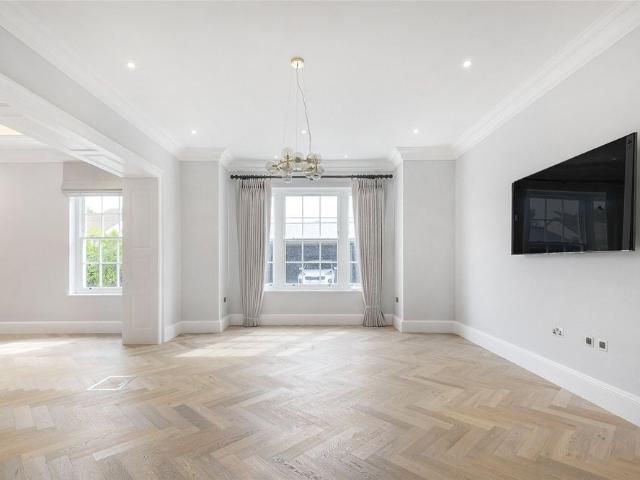Totteridge Village, London