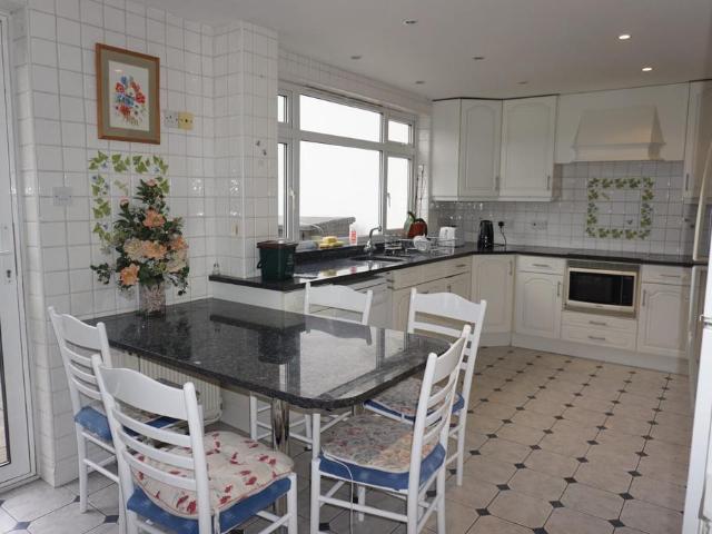 Totternhoe Close, London, HA3 0HS, United Kingdom | 5 bed duplex for rent #134704134 | Rentberry