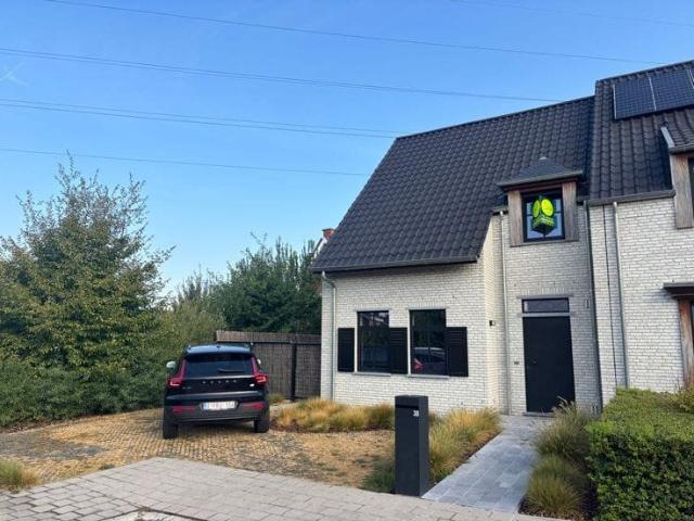 Tot in de puntjes afgewerkte en recente woning