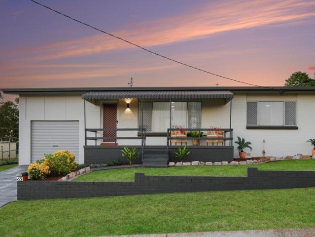 DOWNLANDS COLLEGE AREA. Offers Over $799k gets this TOTAL TRANSFORMATION with TWO ENSUITES and three yes, three BATHROOMS