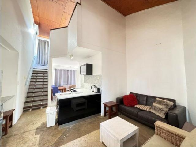 Total Beach Frontage Fully Furnished Villa with Pool!