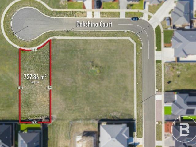 TOTAL CONVENIENCE ON A PREMIER APPROX. 727M2 BLOCK