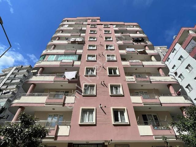 Total'den Az Katlı Genç Binada K.mutfaklı 4+1 Doğalgazlı !