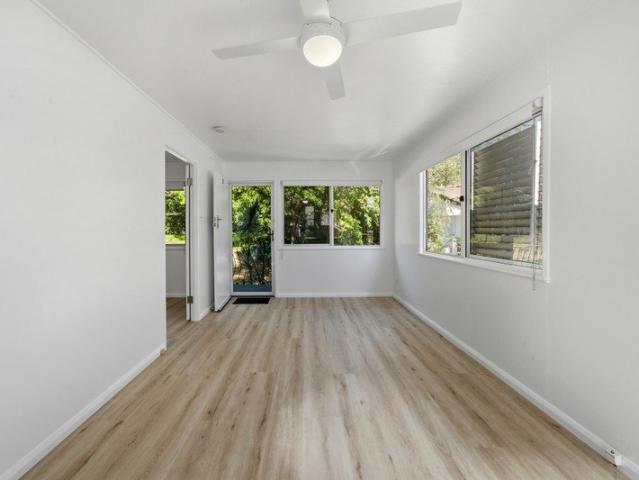 Totally Renovated Bardon Beauty