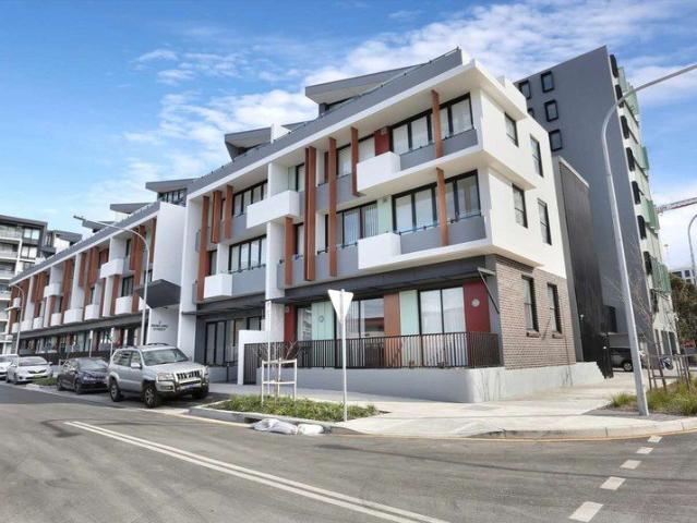 Totally 139sqm, North Facing, Split level, two bedroom in Rosebery