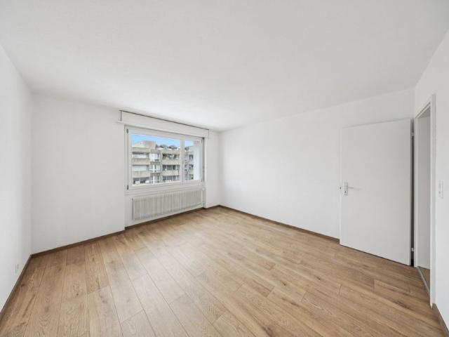 Totalsanierte, helle 5.5 Zimmer Wohnung in Sumiswald