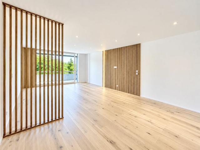 Totalsanierte und stilvoll modernisierte 1.5 Zi. Wohnung am Waldrand als Kapitalanlage
