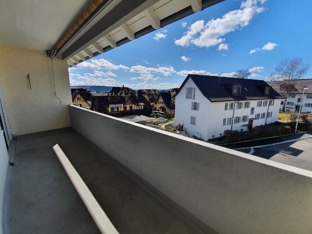 Totalsanierte 125 m² Wohnung an ruhiger Lage auf der Breite