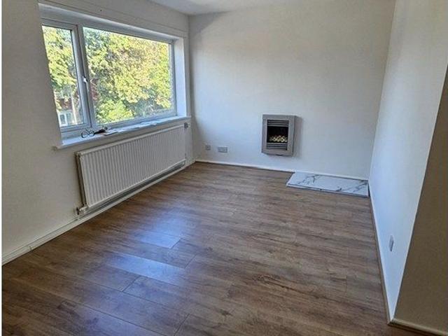 Totland Close, Manchester M12, 2 bed flat to rent, £999 pcm | PrimeLocation