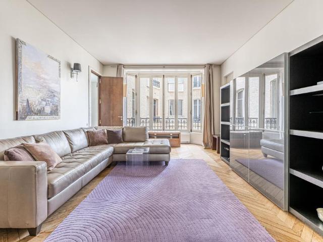 Tout savoir sur cet appartement à Paris 7ème