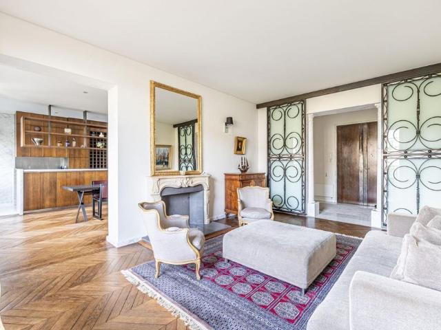 Tout savoir sur cet appartement à Paris 7ème