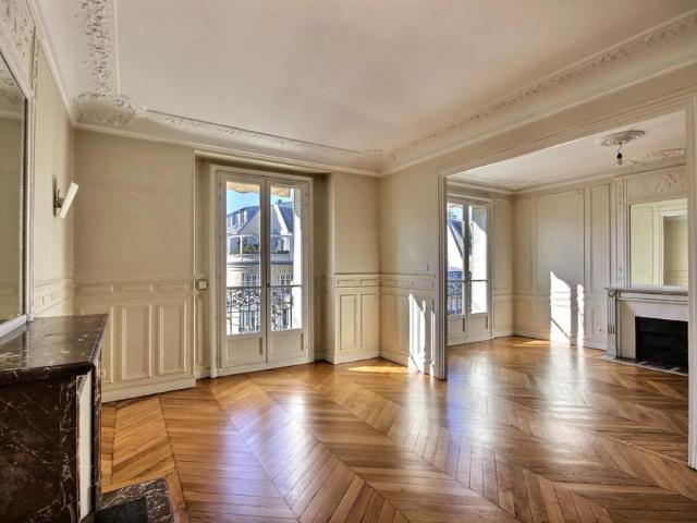 Tout savoir sur cet appartement à Paris 7ème