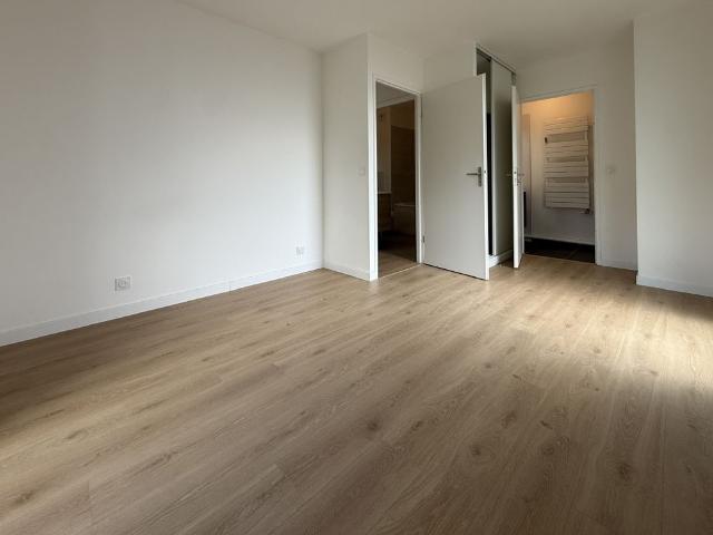 Tout savoir sur cet appartement dans le quartier Coteaux, à Saint Cloud