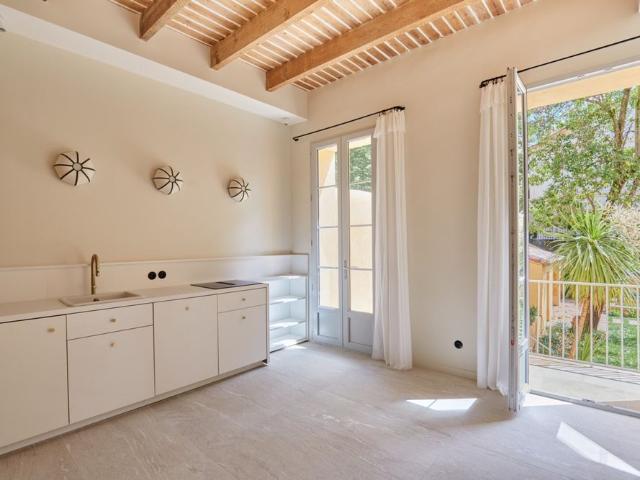 Tout savoir sur cet appartement dans le quartier Comtale Cente Cours Mirabeau, à Aix en Provence