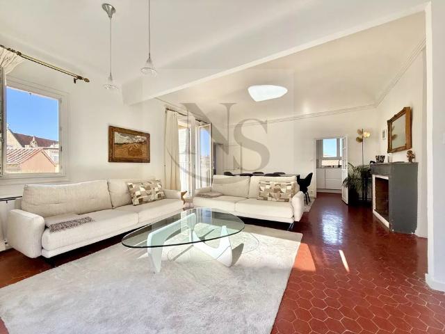 Tout savoir sur cet appartement dans le quartier Comtale Cente Cours Mirabeau, à Aix en Provence