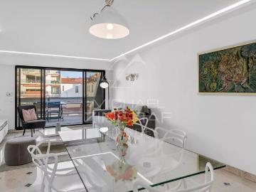 Tout savoir sur cet appartement dans le quartier Carré d'Or, à Nice