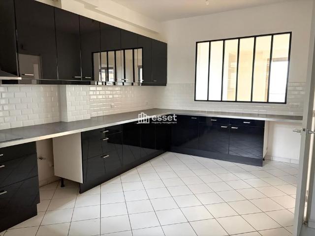 Tout savoir sur cet appartement dans le quartier Centre, à Saint Cloud