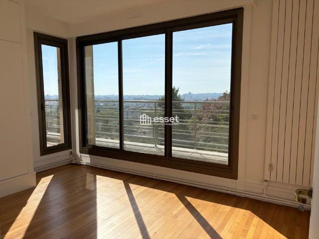 Tout savoir sur cet appartement dans le quartier Centre, à Saint Cloud