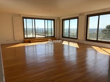 Tout savoir sur cet appartement dans le quartier Centre, à Saint Cloud