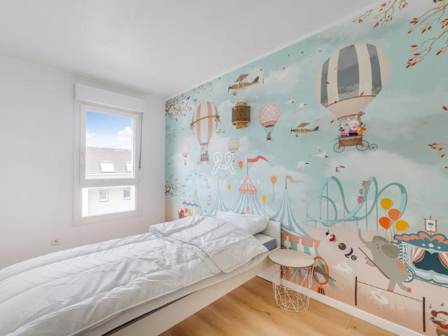 Tout savoir sur cet appartement dans le quartier Centre Ville, à Suresnes